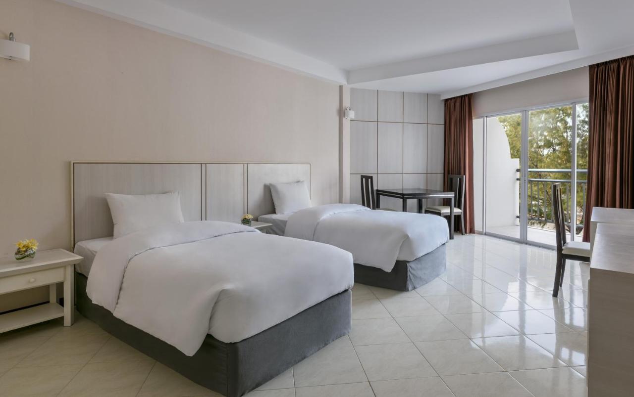 Seapine Beach Golf And Resort Hua Hin Ban Khao Takiap Exterior foto