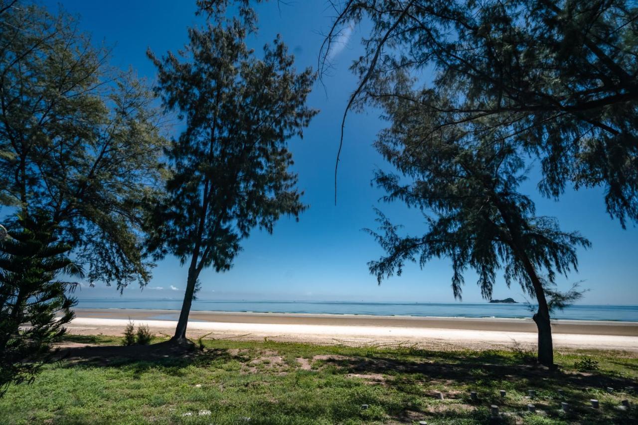 Seapine Beach Golf And Resort Hua Hin Ban Khao Takiap Exterior foto
