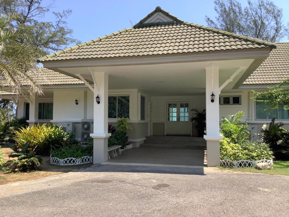 Seapine Beach Golf And Resort Hua Hin Ban Khao Takiap Exterior foto