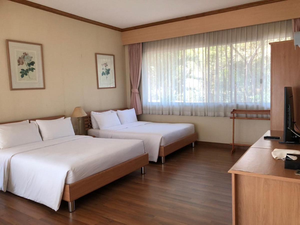 Seapine Beach Golf And Resort Hua Hin Ban Khao Takiap Exterior foto