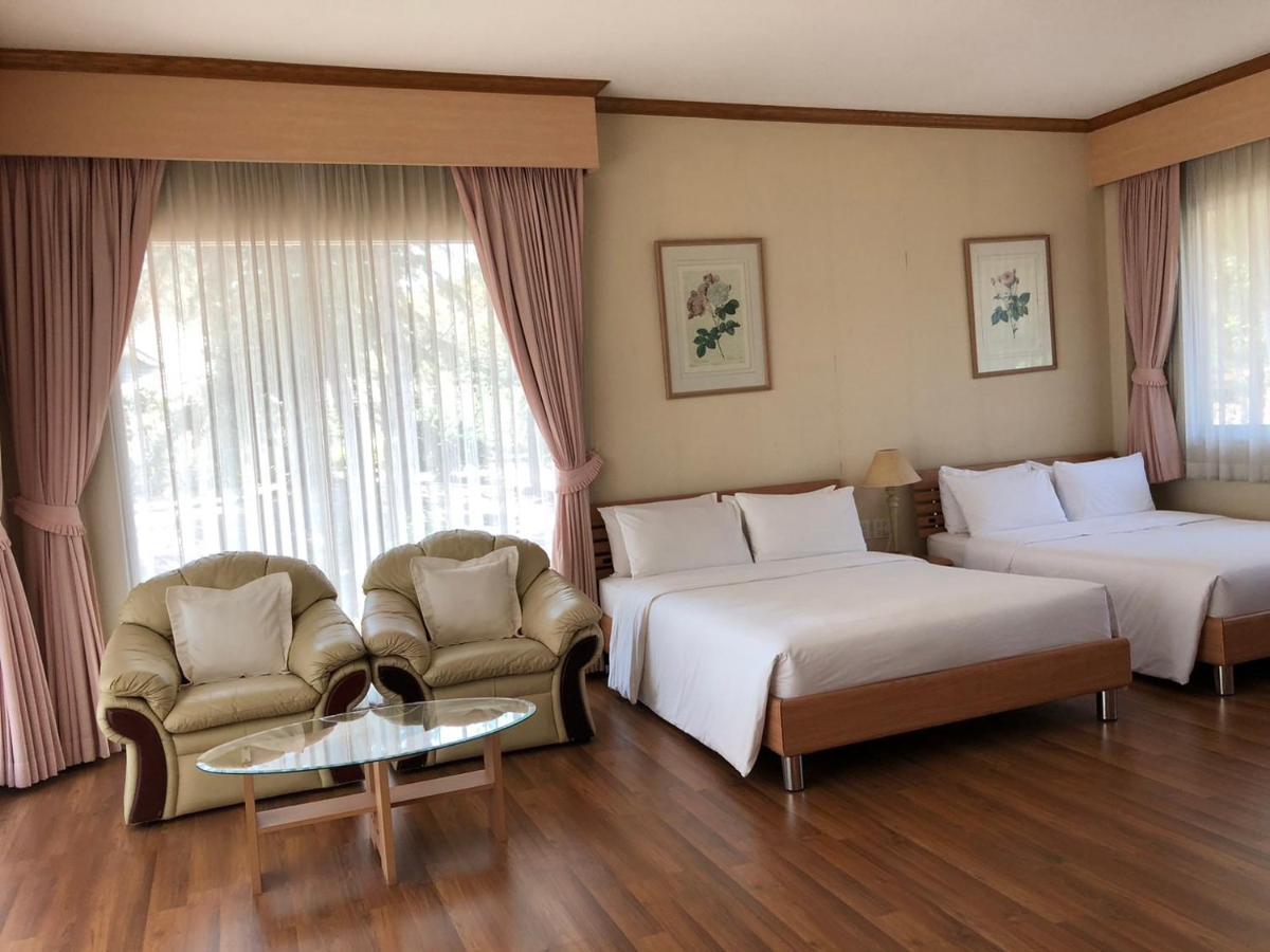Seapine Beach Golf And Resort Hua Hin Ban Khao Takiap Exterior foto