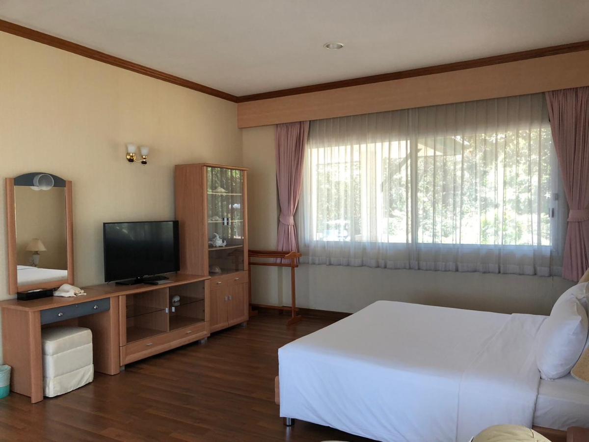 Seapine Beach Golf And Resort Hua Hin Ban Khao Takiap Exterior foto