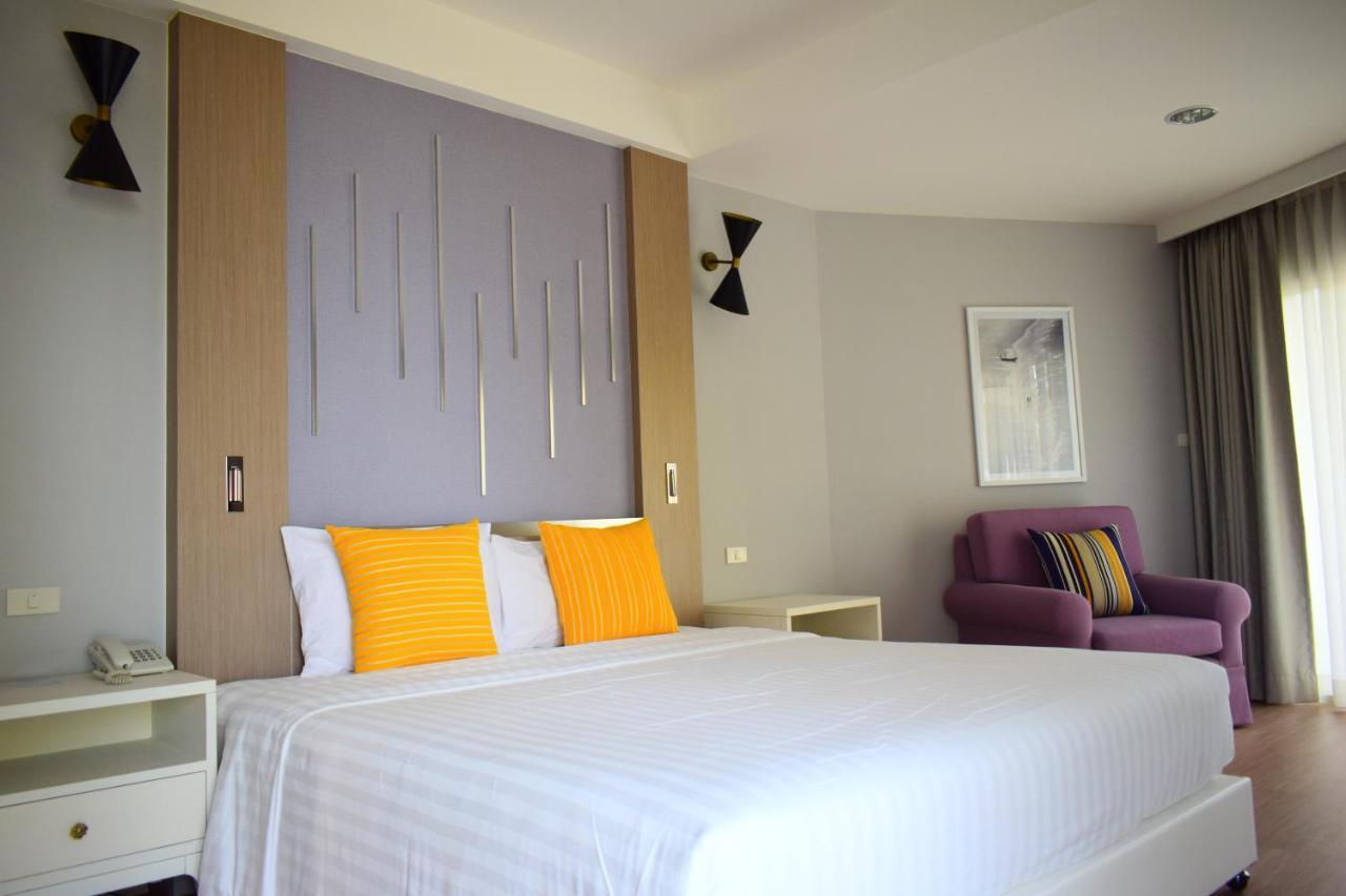 Seapine Beach Golf And Resort Hua Hin Ban Khao Takiap Exterior foto