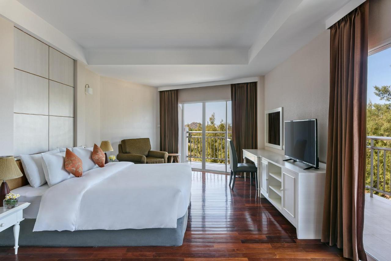 Seapine Beach Golf And Resort Hua Hin Ban Khao Takiap Exterior foto