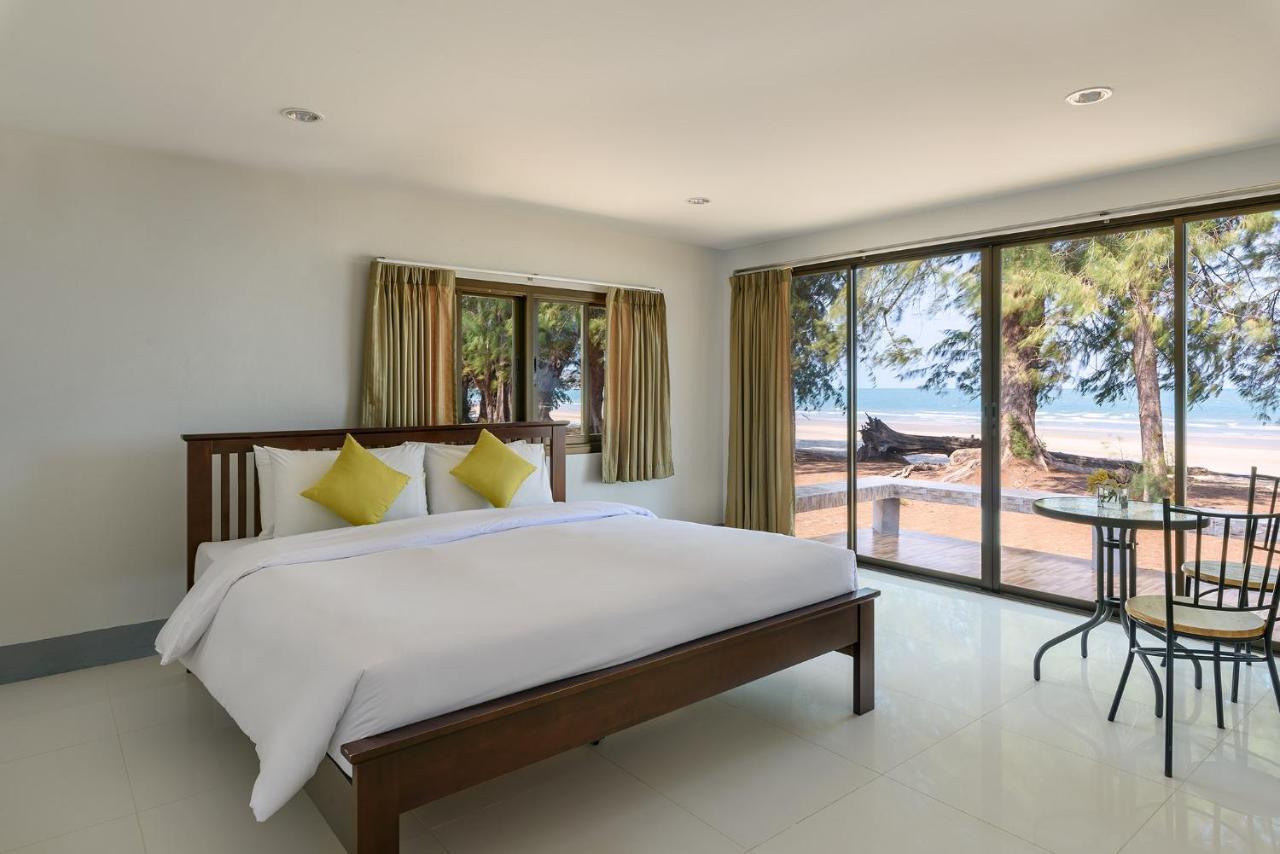 Seapine Beach Golf And Resort Hua Hin Ban Khao Takiap Exterior foto